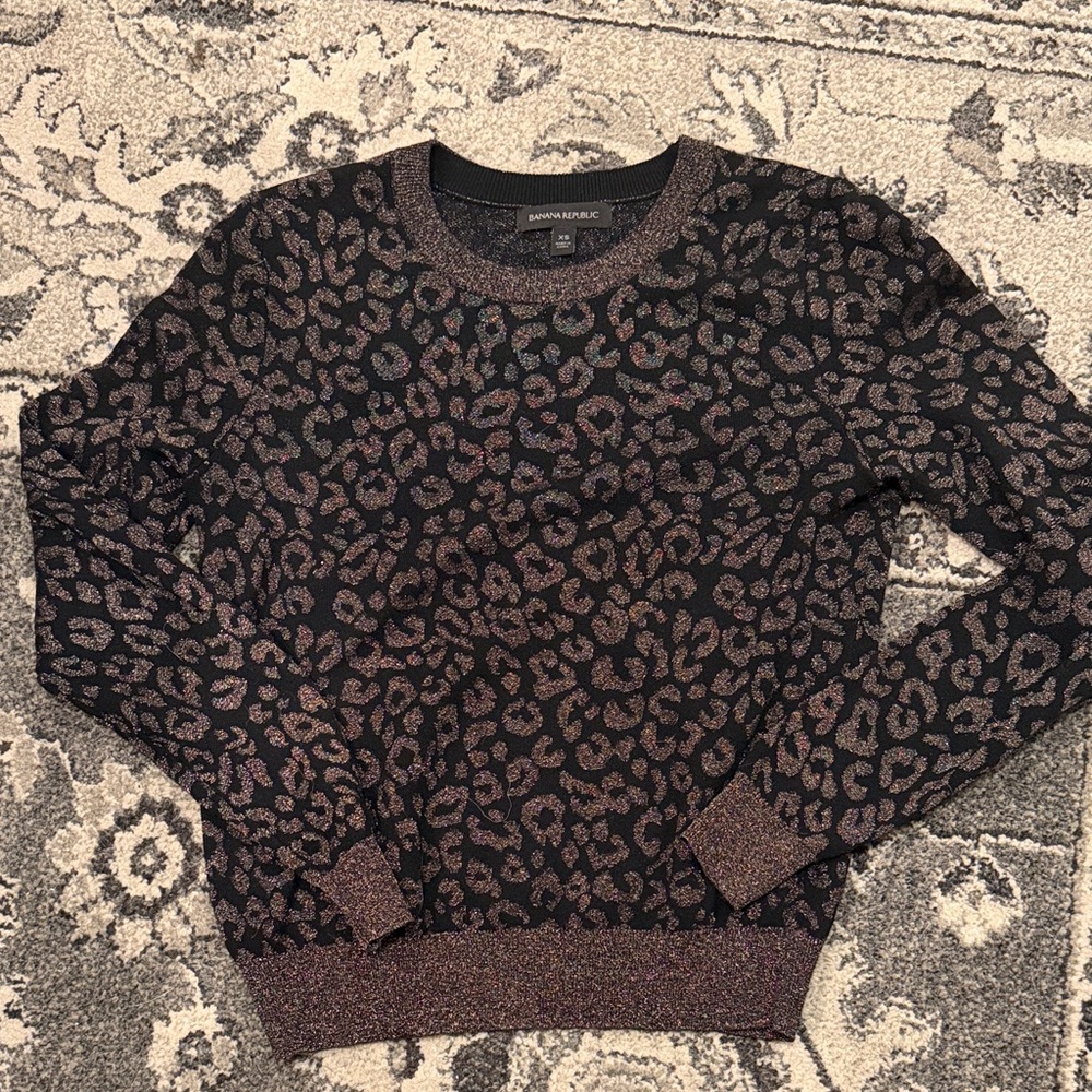 xs Banana Republic Metallic Leopard Print Sweater